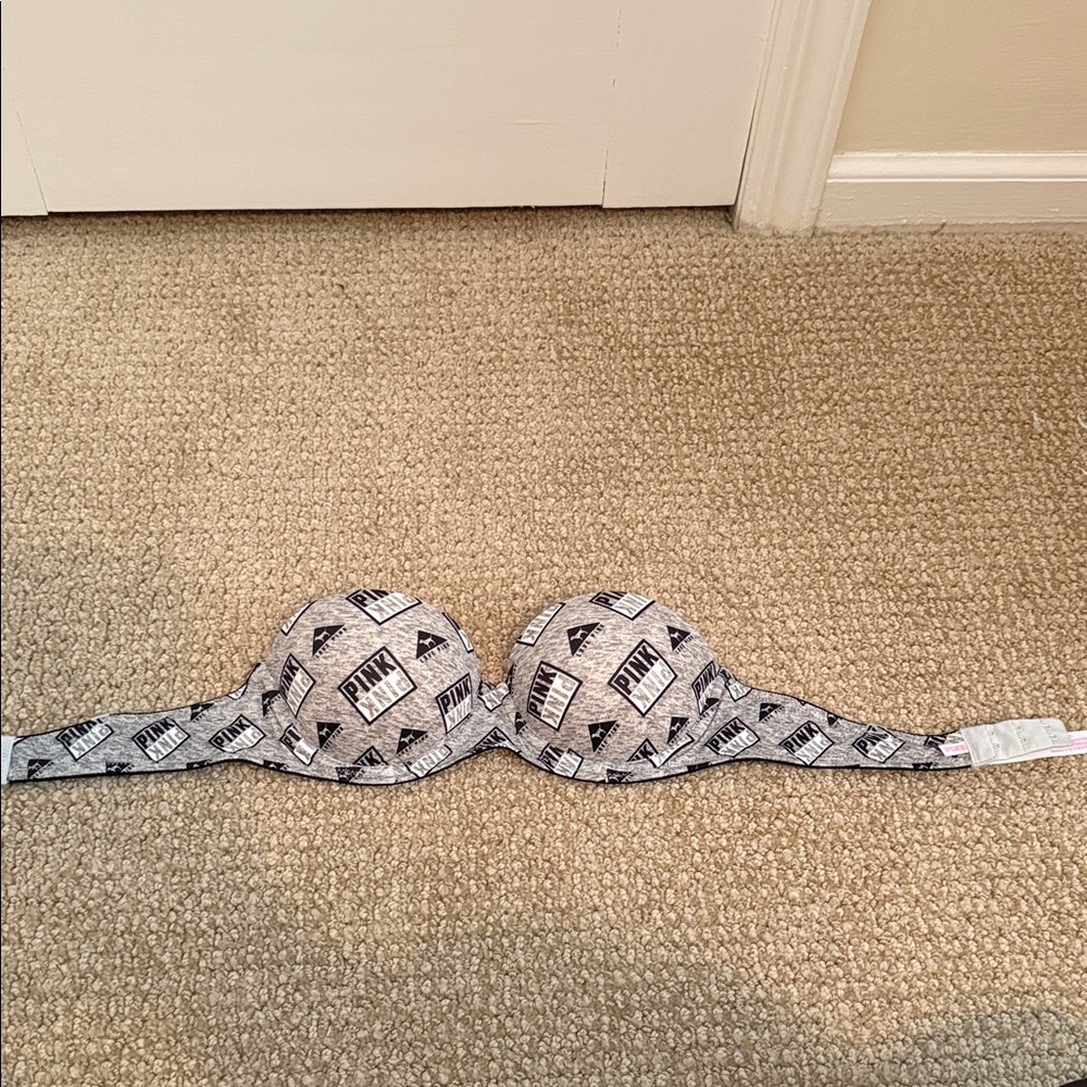 PINK Victoria's Secret Gray Logo Print Bra